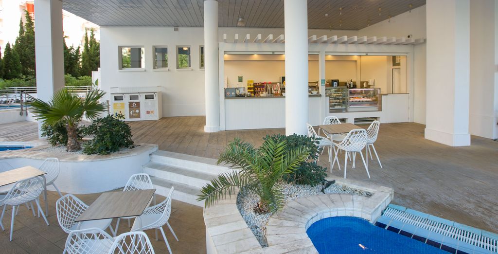 Ponient Pirámide Salou 4* con entradas para PortAventura World