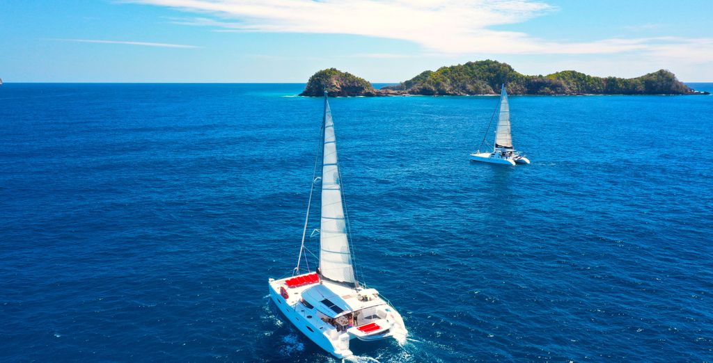 Exora Beach Hotel 4* con crociera in catamarano di 3 notti