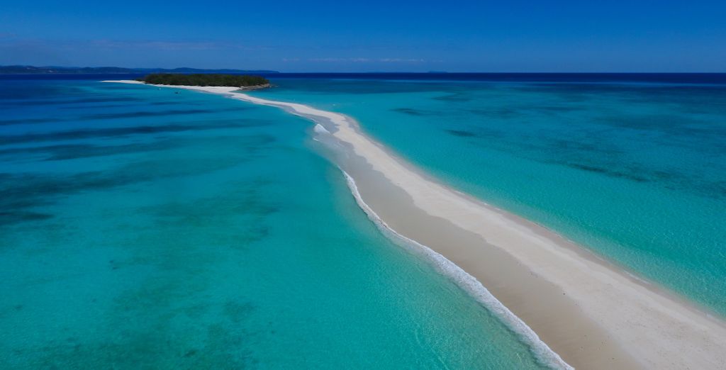 Exora Beach Hotel 4* con crociera in catamarano di 3 notti