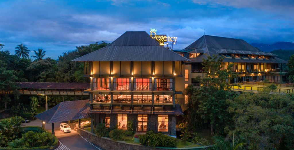 The Blue Water Hotel and Spa 5* con possibile tour del Paese
