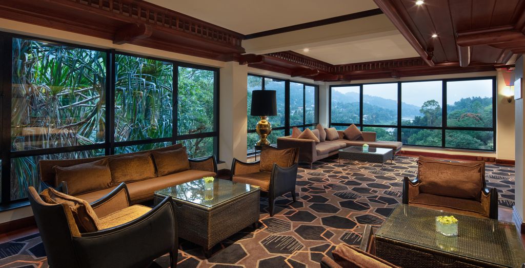 The Blue Water Hotel and Spa 5* con possibile tour del Paese
