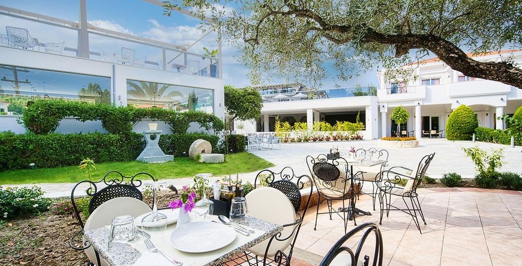 Chrousso Village Hotel 4*