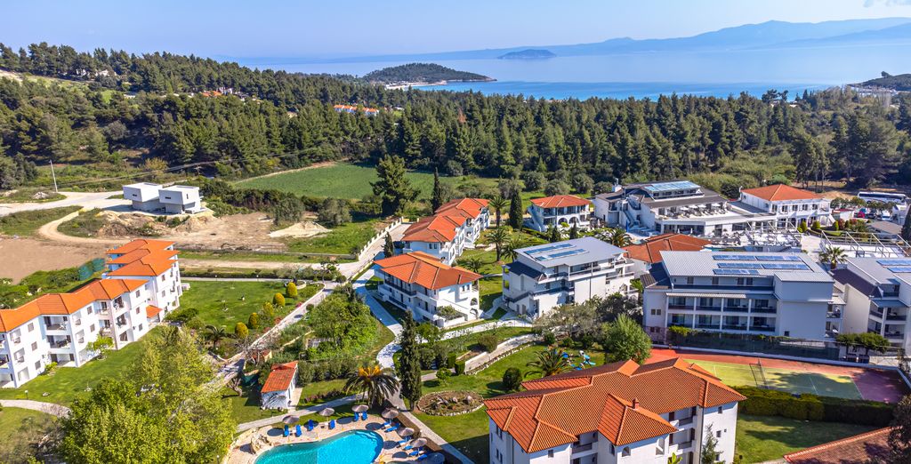 Chrousso Village Hotel 4*