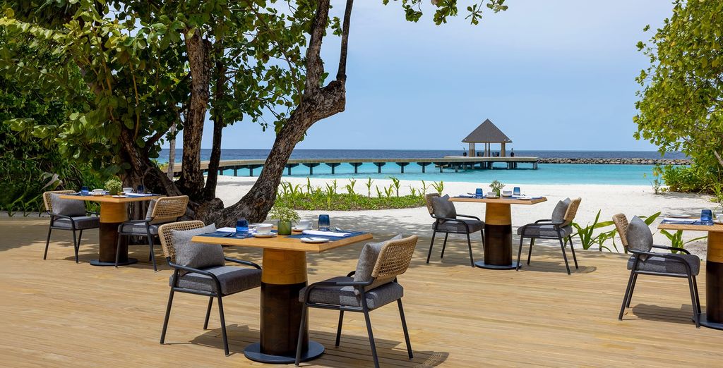 Avani+ Fares Maldives Resort 5*