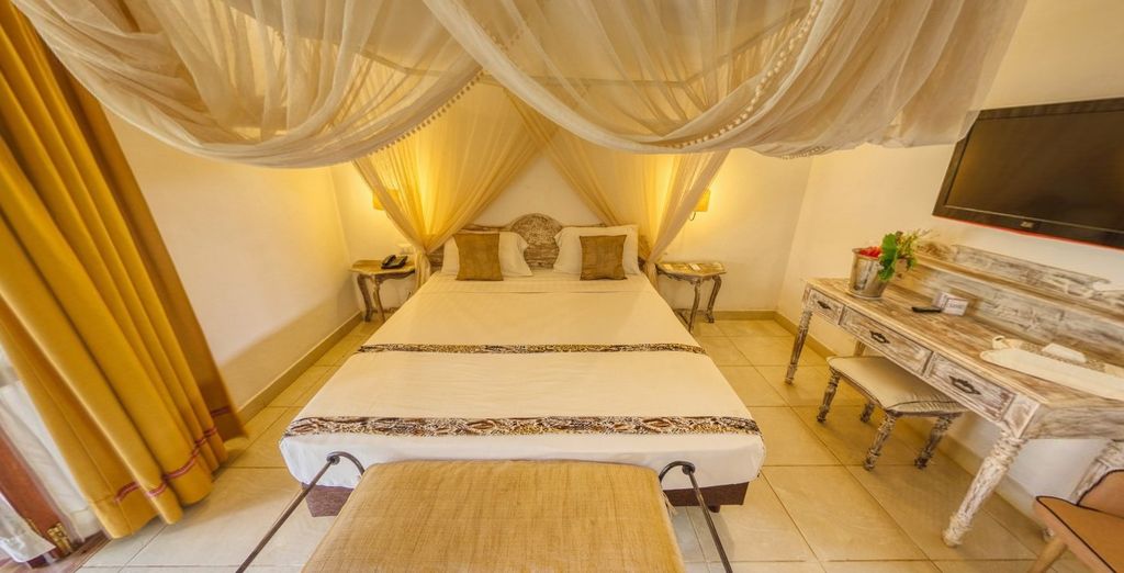 Safari privato nella natura e Karafuu Beach Resort & Spa 5*