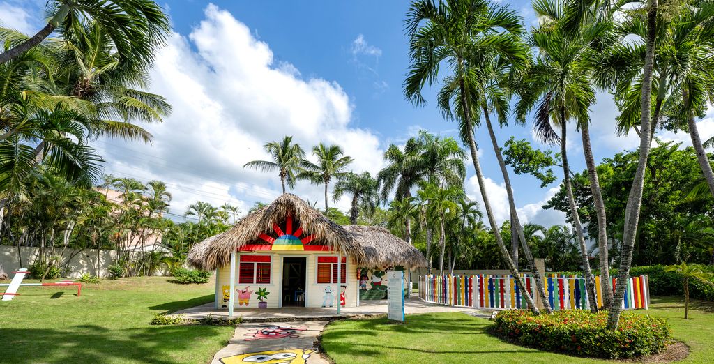 Coral Costa Caribe Beach Resort 4*