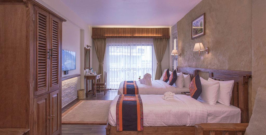 Tour di gruppo​: Esperienza autentica in hotel 4* o 5*
