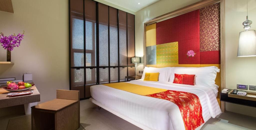 Rawai Palm Beach Resort 4*, Paradise KohYao Resort 4*, Peace Laguna Resort & Spa 4* e possibile pre-estensione al Mode Sathorn Hotel Bangkok 4*