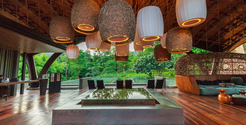 Radisson Suites Bangkok Sukhumvit 4*, Veranda High Resort Chiang Mai MGallery 5*, Sea Seeker Krabi Resort 4* o Sofitel Krabi 5*