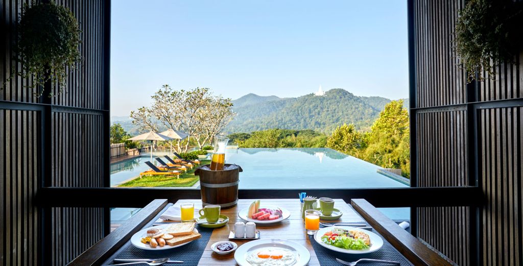 Radisson Suites Bangkok Sukhumvit 4*, Veranda High Resort Chiang Mai MGallery 5*, Sea Seeker Krabi Resort 4* o Sofitel Krabi 5*