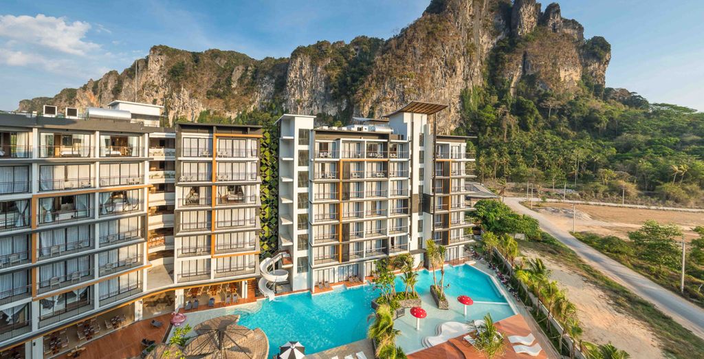 Radisson Suites Bangkok Sukhumvit 4*, Veranda High Resort Chiang Mai MGallery 5*, Sea Seeker Krabi Resort 4* o Sofitel Krabi 5*