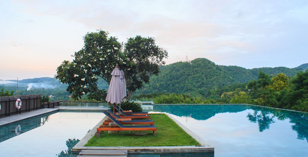 Radisson Suites Bangkok Sukhumvit 4*, Veranda High Resort Chiang Mai MGallery 5*, Sea Seeker Krabi Resort 4* o Sofitel Krabi 5*
