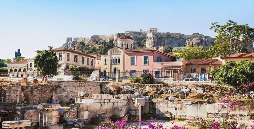 Soggiorno in libertà: Esplorando antiche meraviglie e paradisi insulari