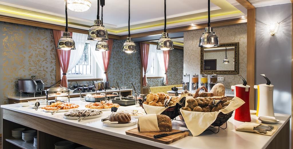 Grand Hotel International Prague 4*