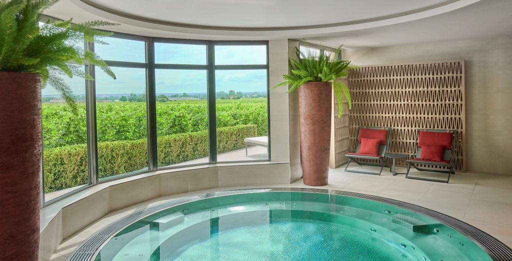 Château Hôtel Grand Barrail 5*