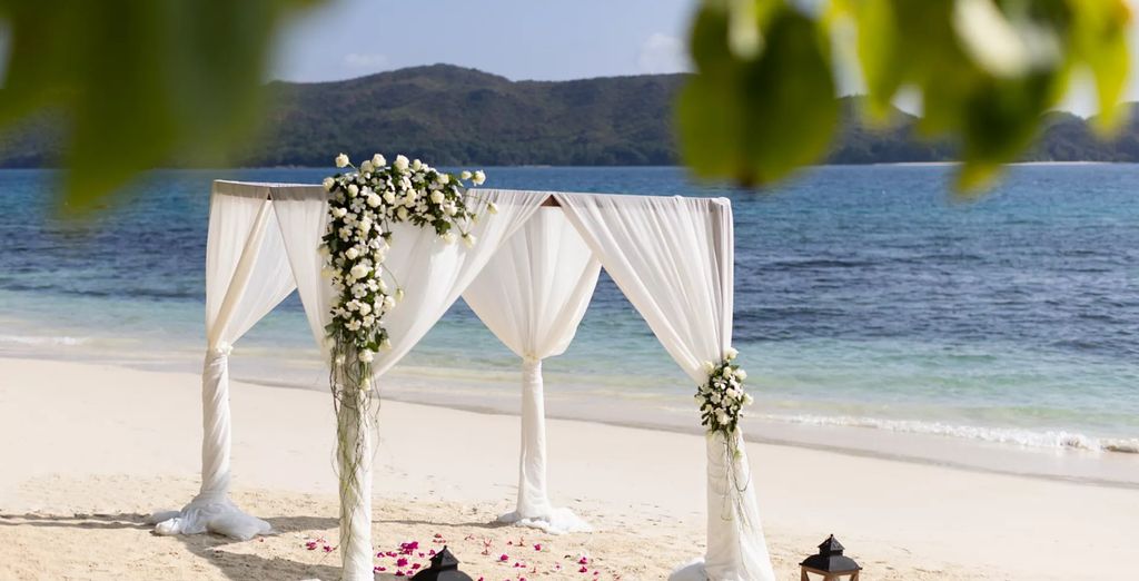 Raffles Seychelles 5* con possibile rpre-estensione a Dubai 5*