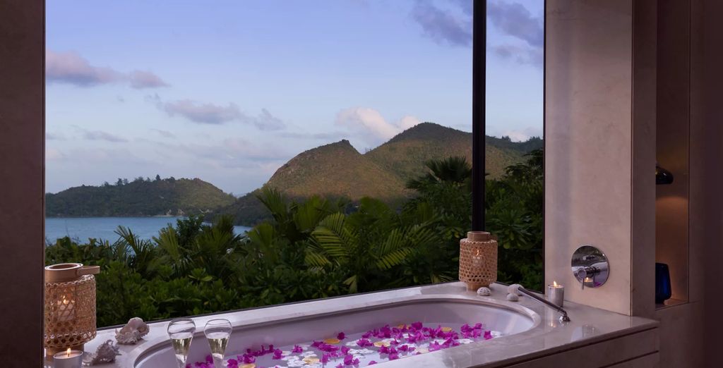 Raffles Seychelles 5* con possibile rpre-estensione a Dubai 5*