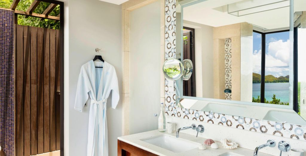 Raffles Seychelles 5* con possibile rpre-estensione a Dubai 5*