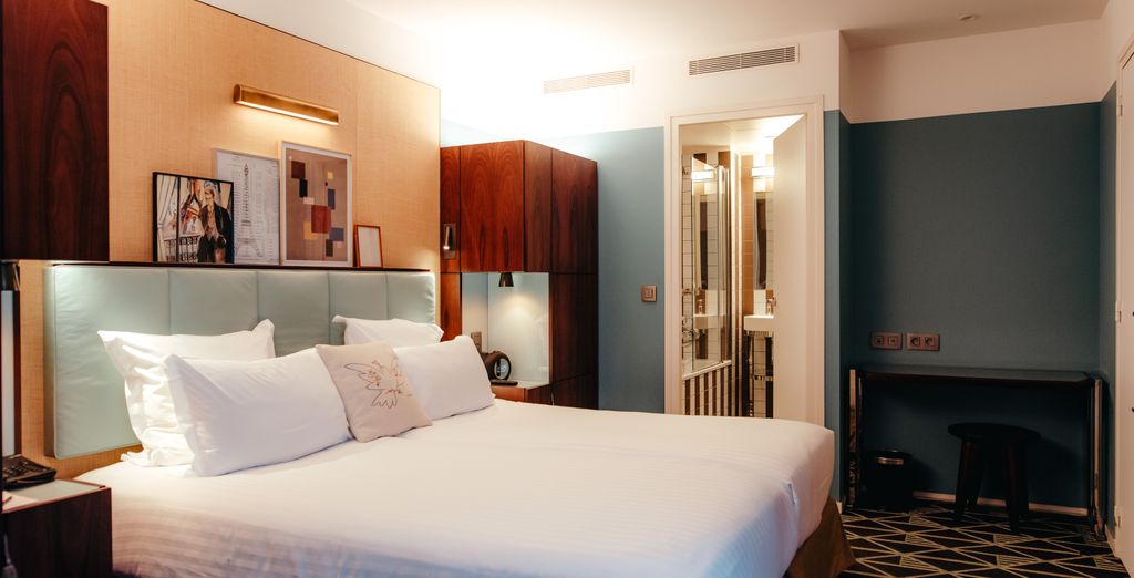 Hotel Eiffel Blomet 4*