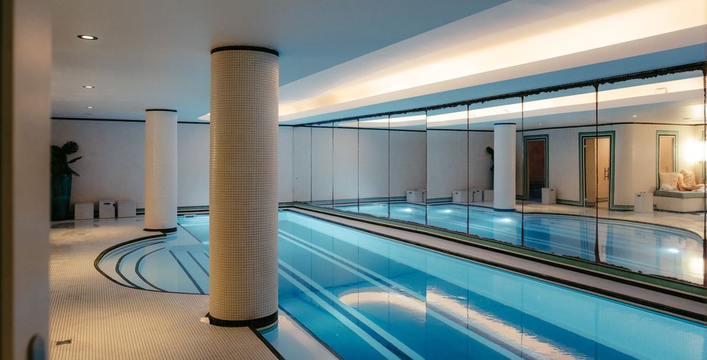 Hotel Eiffel Blomet 4*