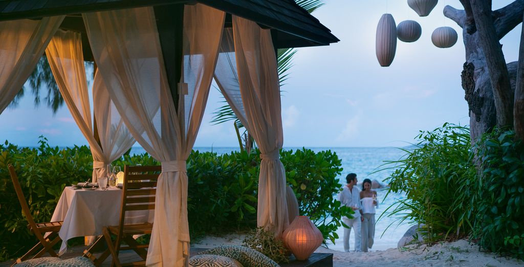 Raffles Seychelles 5* con possibile rpre-estensione a Dubai 5*