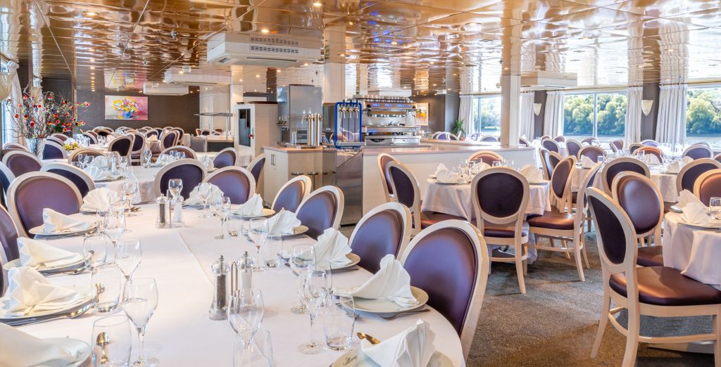 Crociera con pensione completa e cena di gala