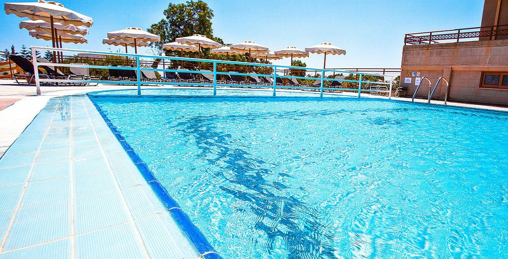Gennadi Blue Hotel 4*