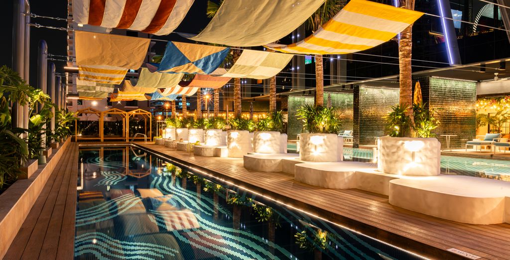 Mama Shelter Dubai by ACCOR 4* e Mercure Maldives Kooddoo Resort 4* - Adults Only