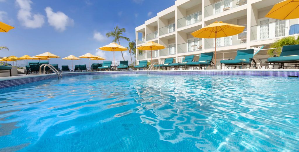 Sea Breeze Beach House All Inclusive by Ocean Hotels 4*