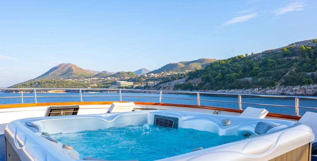 Crociera: Un viaggio da sogno tra perle del Mediterraneo