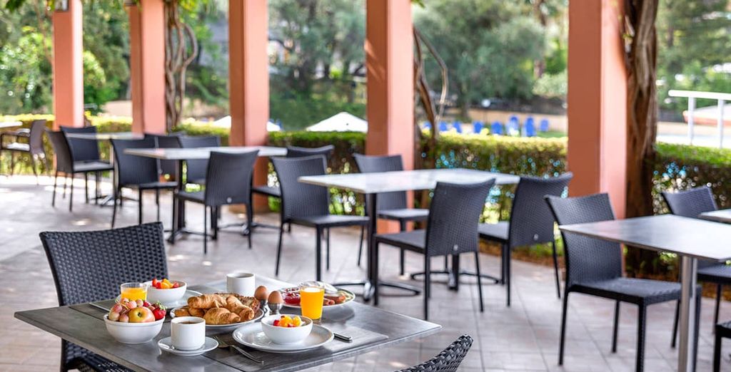Century Resort Corfu 4*