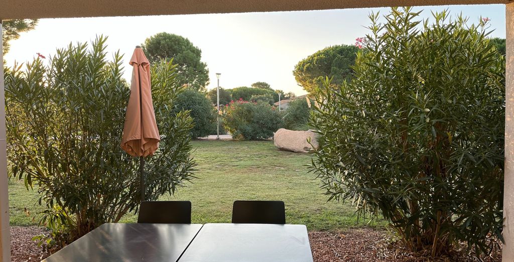 Residence Fiori di Cala Rossa con volo o Sardinia Ferries