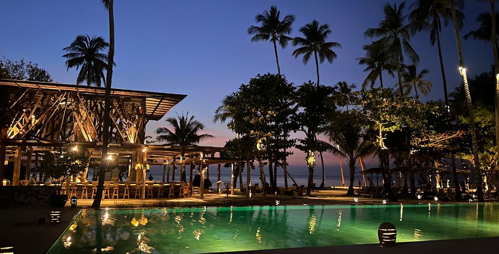 Amari Bangkok 5*, Vignette Collection Dinso Resort & Villas Ko Chang 5* con possibile estensione al Tolani Resort Koh Kood 4*