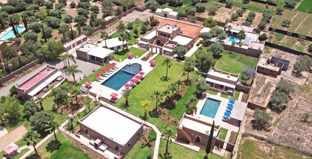 Soggiorno in libertà: Nella città rossa del Marocco con escursioni incluse