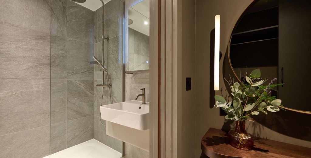 The Resident Edinburgh 4*
