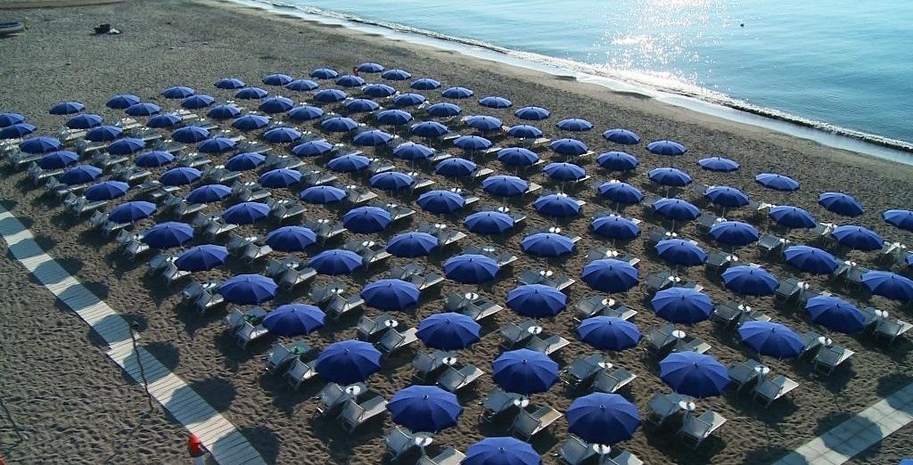 Akiris Holiday Village 4*
