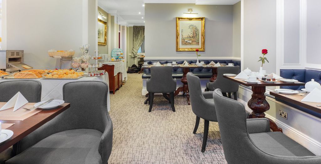 Gem Strathmore Hotel 4*