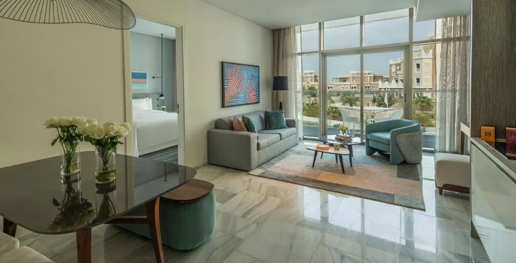 Th8 Palm Dubai Beach Resort Vignette Collection, an IHG hotel 5*