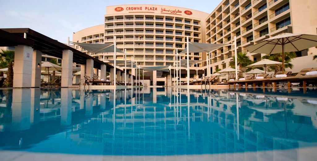 Yas Plaza Hotels 4*
