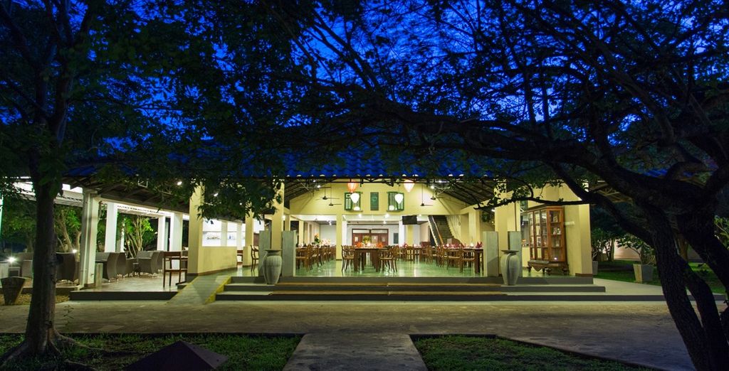 Ôclub Experience Pandanus Beach Resort & Spa 5* con possibile tour in pre-estensione