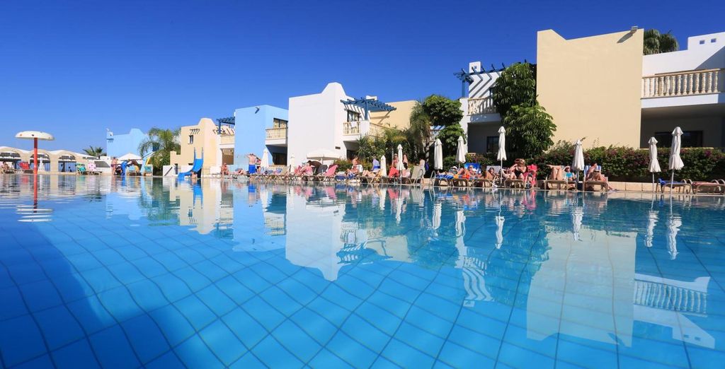 Eleni Holiday Village 4*