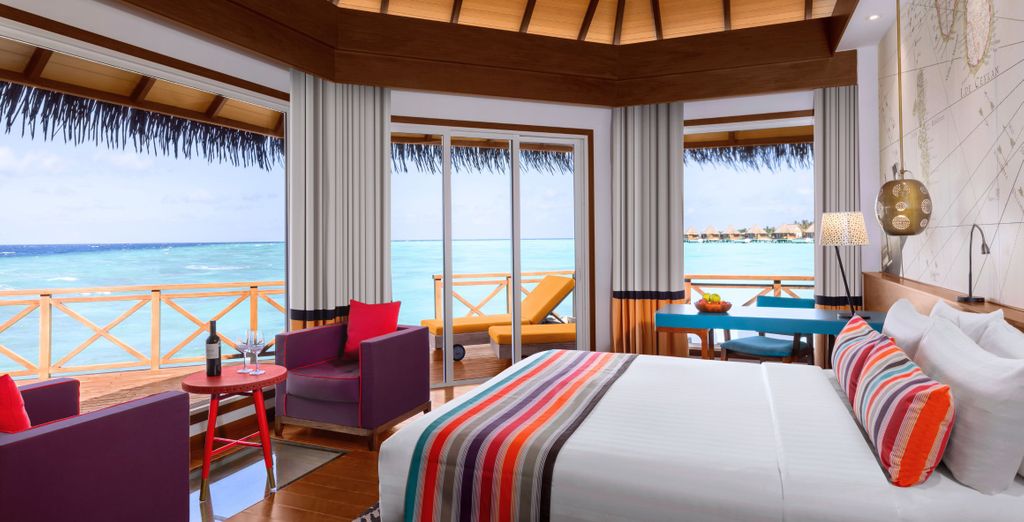 Mama Shelter Dubai by ACCOR 4* e Mercure Maldives Kooddoo Resort 4* - Adults Only