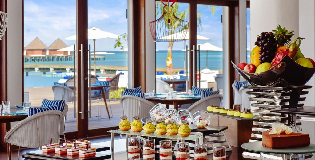 Mama Shelter Dubai by ACCOR 4* e Mercure Maldives Kooddoo Resort 4* - Adults Only