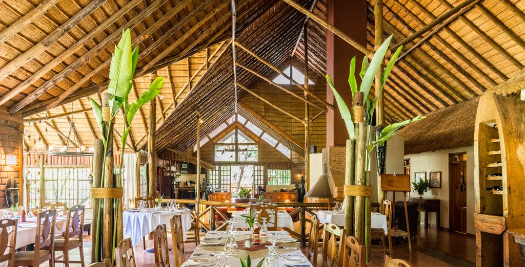 Safari privato nella natura e Karafuu Beach Resort & Spa 5*