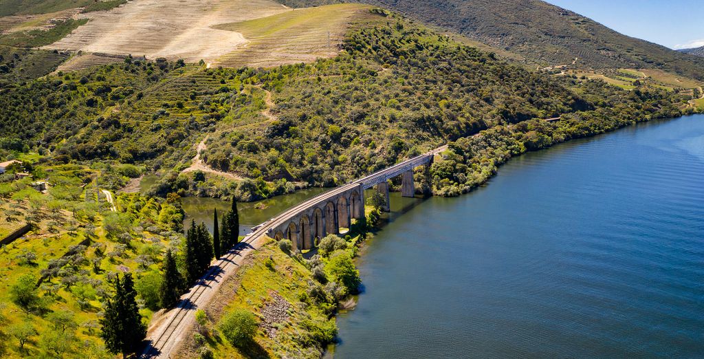 Tour di gruppo: Tra paesaggi eccezionali e spiagge sconfinate