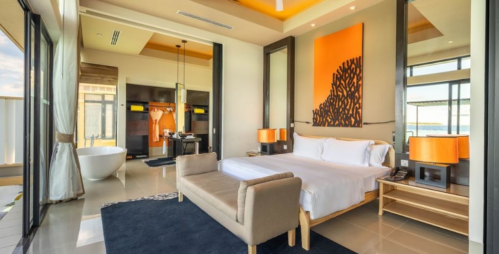Angsana Velavaru 5*