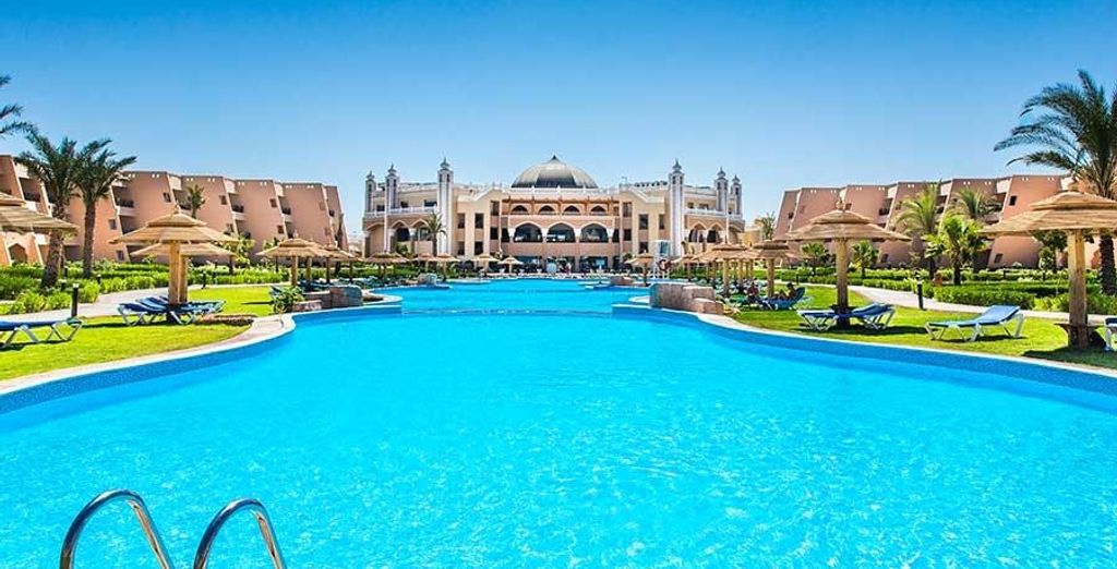 Tour di gruppo: La Valle dei Re con possibile estensione a Hurghada