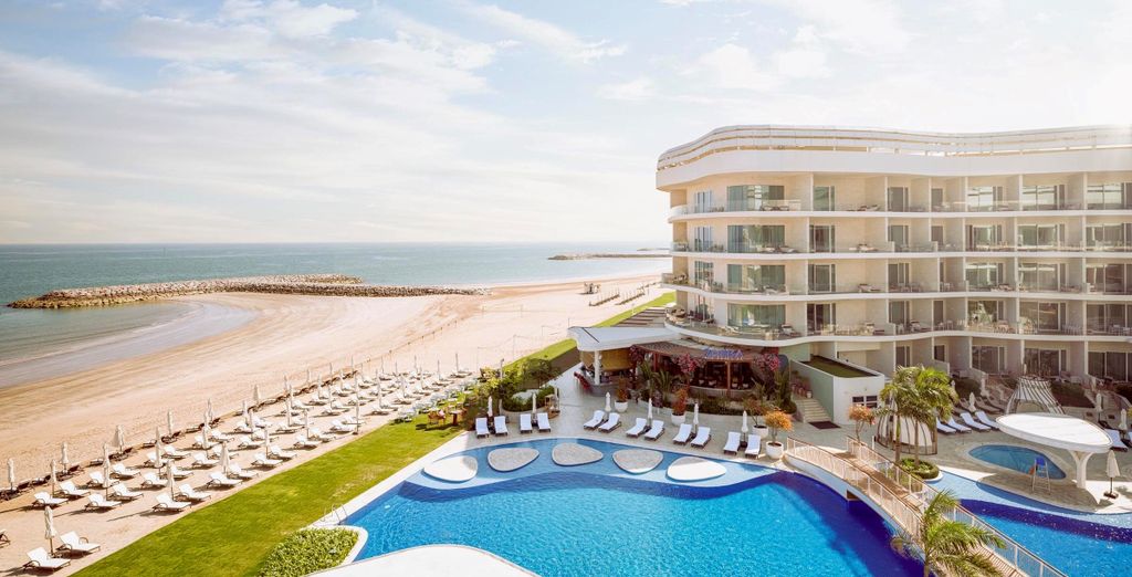 The St. Regis Al Mouj Muscat Resort 5* con possibile prolungamento all'Hotel Indigo Jabal Akhdar Resort & Spa by IHG 4*