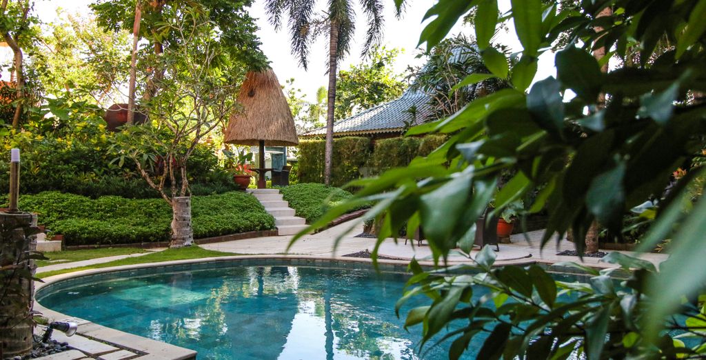 Kupu Kupu Jimbaran 4*, Kupu Kupu Barong 5* e possibile estensione a Seminyak