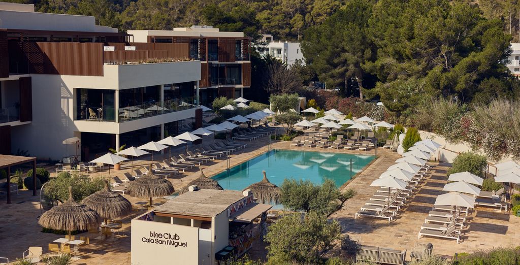 Cala San Miguel Hotel Ibiza, Curio Collection by Hilton 5* - Adults Only